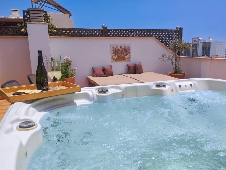 Ferienwohnung Penthouse With Jacuzzi And Spectacular Sea Views Nerja Exterior foto