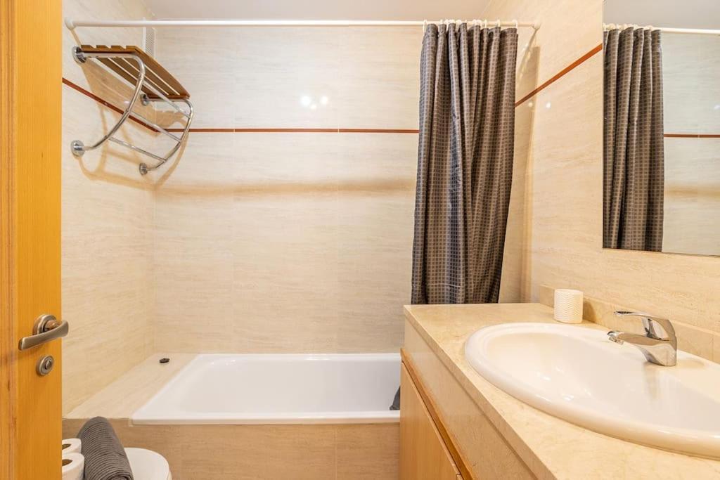 Ferienwohnung Penthouse With Jacuzzi And Spectacular Sea Views Nerja Exterior foto