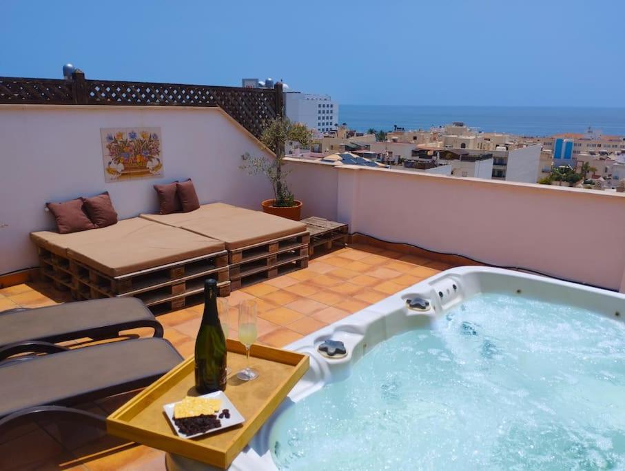 Ferienwohnung Penthouse With Jacuzzi And Spectacular Sea Views Nerja Exterior foto